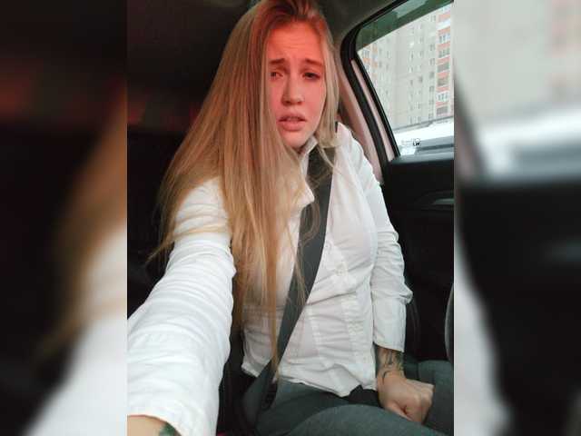 Broadcast screenshots LEILA-ANGELL