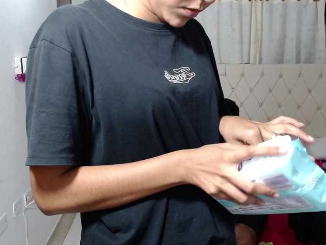 Broadcast screenshots -Amy91