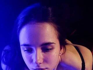 Erotic video chat -Angry-Fox-