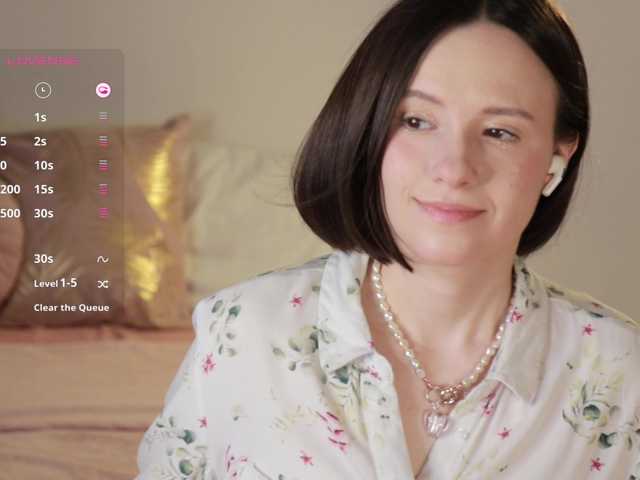 Broadcast screenshots MissEssie