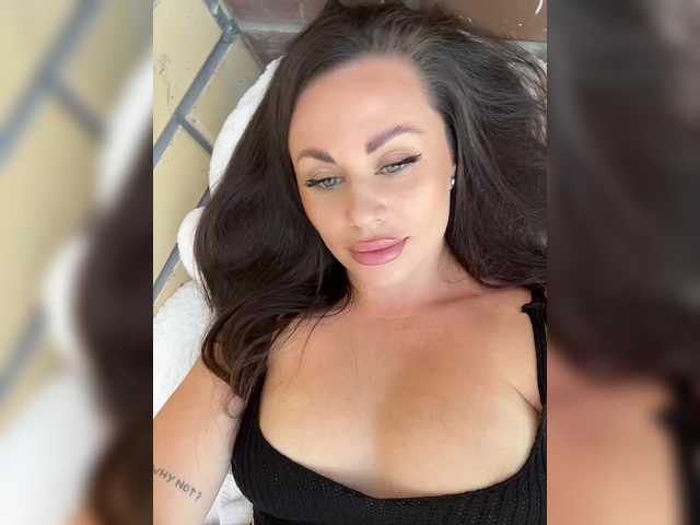 Broadcast screenshots -Hennessy-