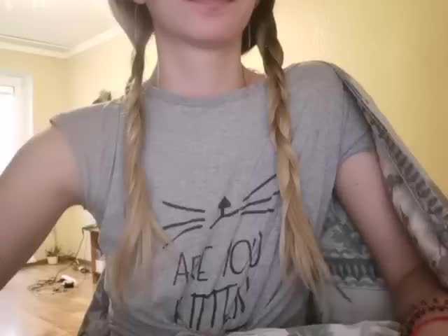 Broadcast screenshots _studentka_