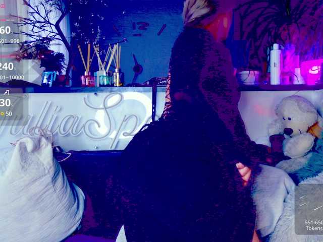 Broadcast screenshots _JuliaSpace_