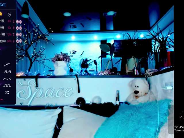 Broadcast screenshots _JuliaSpace_