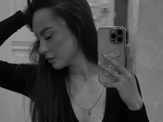 Erotic video chat -Valeria-