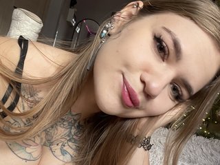 Erotic video chat -Tiki-Riki-