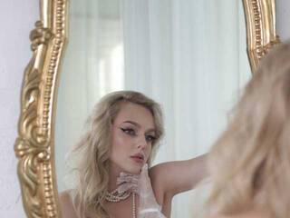 Erotic video chat -Arisha-