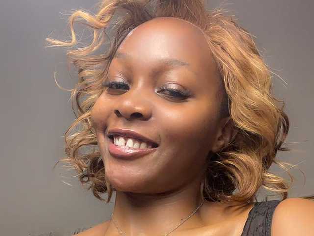 Photo of the profile Azzie