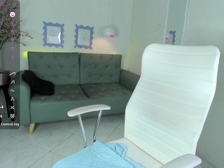 Erotic video chat Aaliyah-arabic
