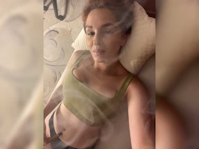 Broadcast screenshots 1_Aariella_1