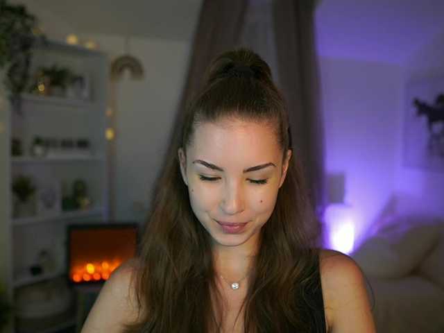 Broadcast screenshots AbellaDanger9