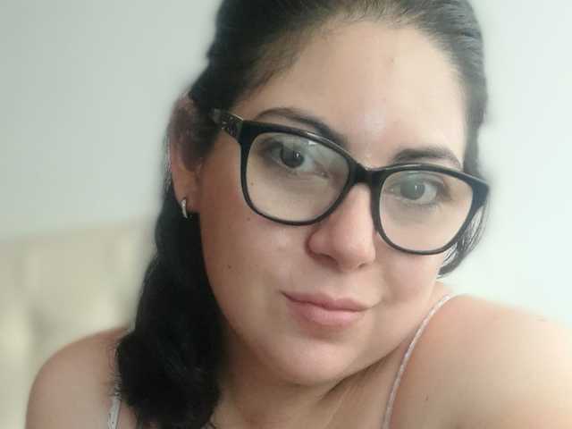 Photo of the profile abigailcurvy