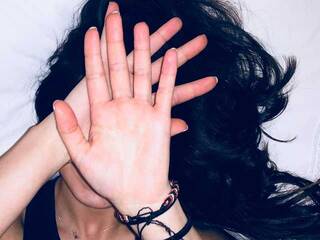 Erotic video chat Abril6