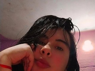 Erotic video chat Abrilshasha3
