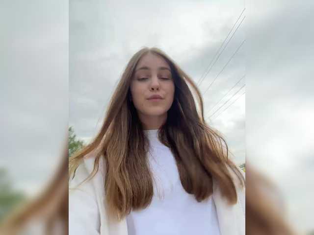 Broadcast screenshots sweetAdel
