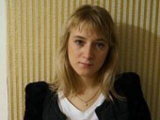 Erotic video chat adeliayy