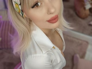 Erotic video chat AdelineKing