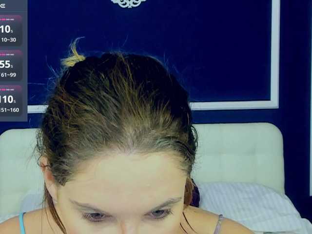 Welcome to my chat room! Feel free to say hi 😊