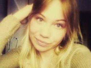 Erotic video chat adelyna