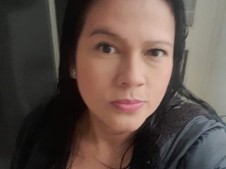 Erotic video chat Adriana-Rodriguez