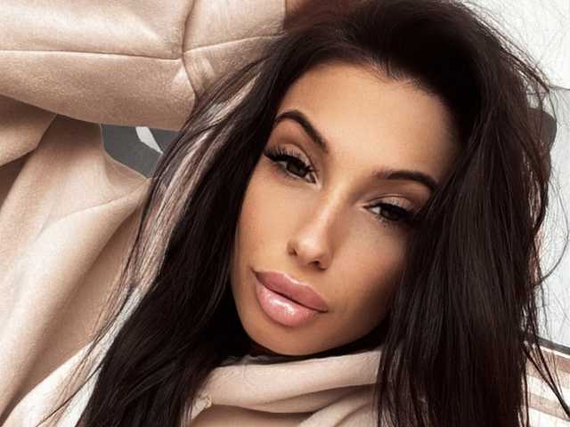 Photo of the profile AdriaRae18