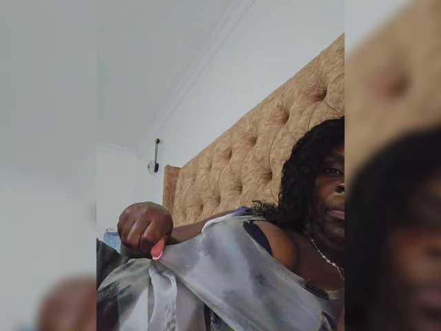 Broadcast screenshots AfricanShyQueen1