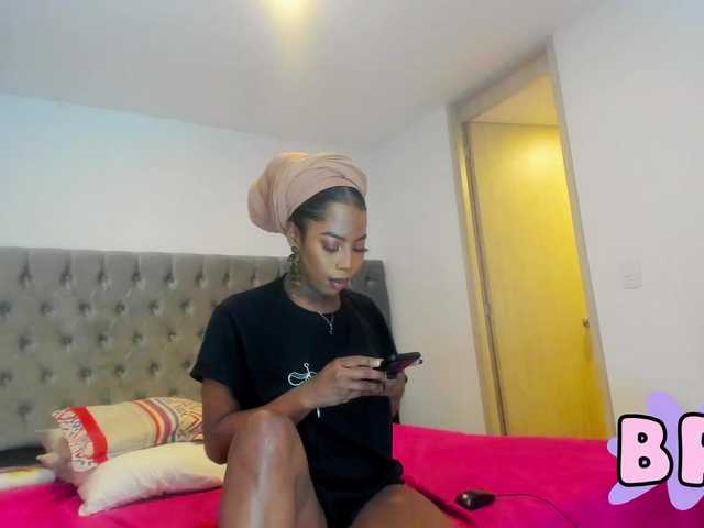 Broadcast screenshots Afro-goddess