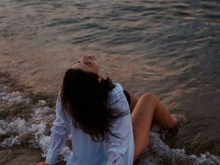 Erotic video chat Agnes7700