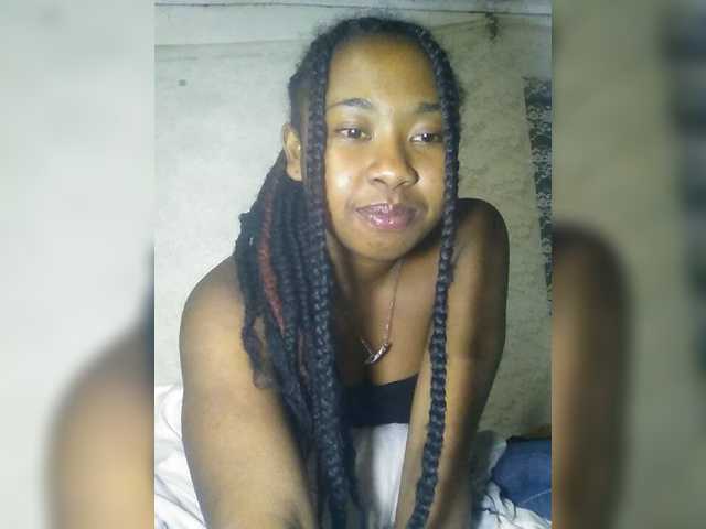 Broadcast screenshots Aichaxxl