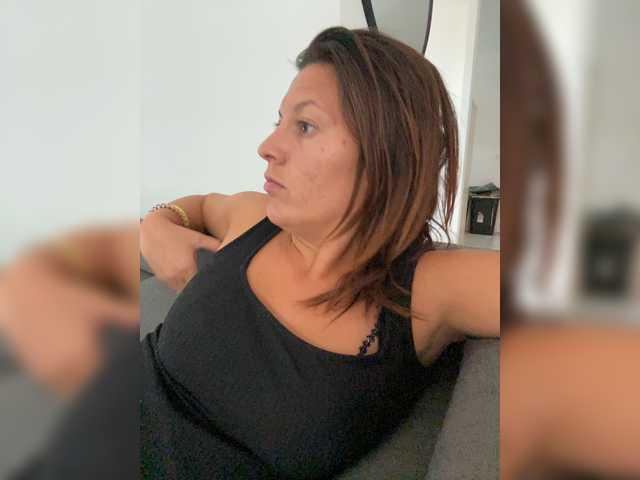 Broadcast screenshots AimeLeSex1