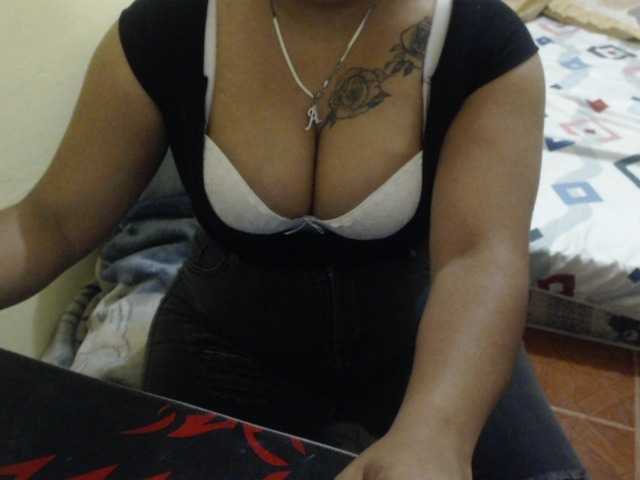 Broadcast screenshots aishaaovit