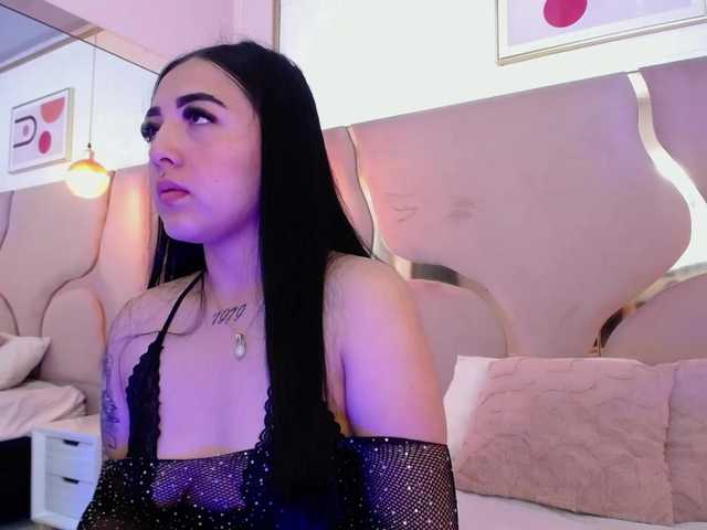 Broadcast screenshots Aitana-Jones