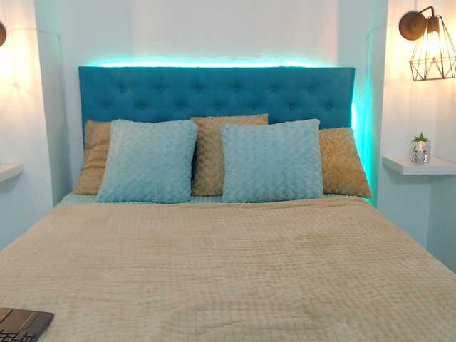 Broadcast screenshots AkanaMaddison