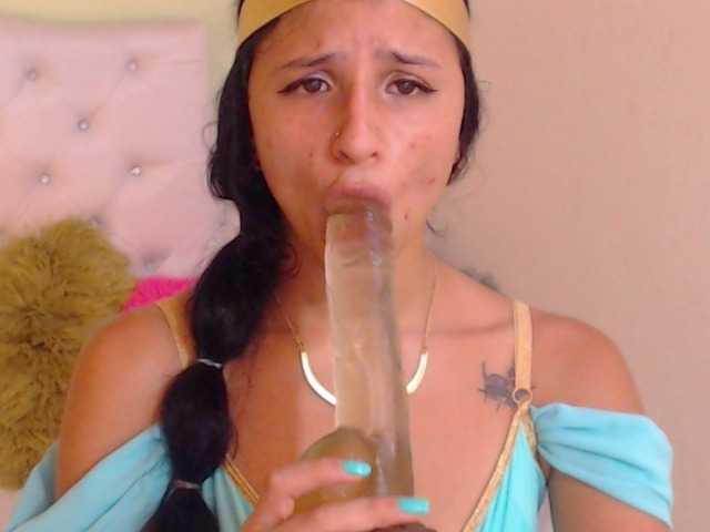 Broadcast screenshots AlanaMiller