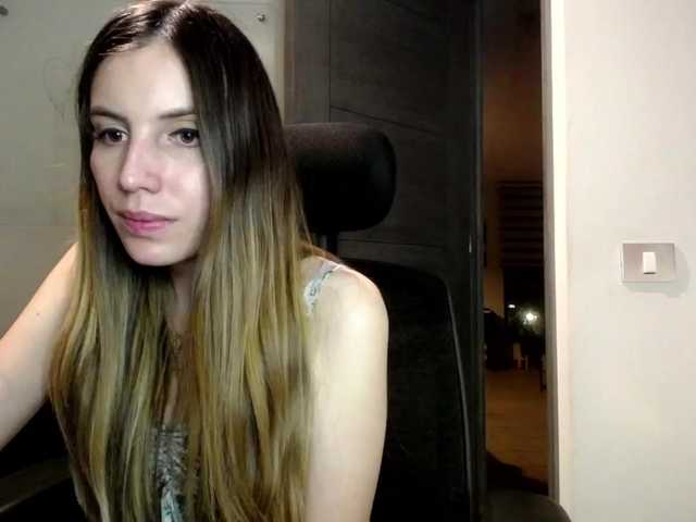 Broadcast screenshots AlanaSweet