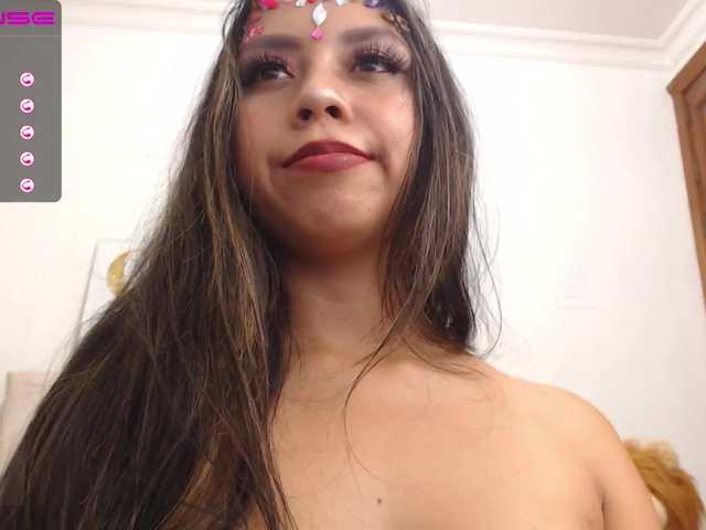 Photos AlannaMorris Lovense Lush : Device that vibrates longer at your tips and gives me pleasure :licking :sed_kiss #lovense #latina #18 #ahegao #squirt #anal