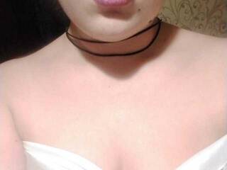 Erotic video chat AlbinaYees