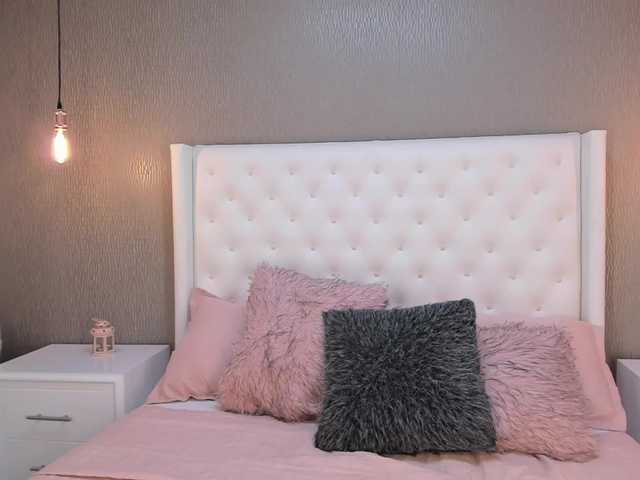 Broadcast screenshots AlegnaTaylor