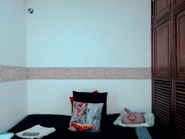 Broadcast screenshots AlejaShay