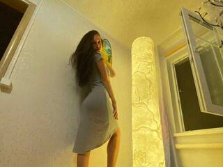 Erotic video chat AlexaBloomz