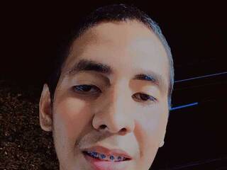 Erotic video chat Alexcumhot