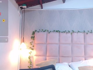 Erotic video chat ALEXXA-CURVY