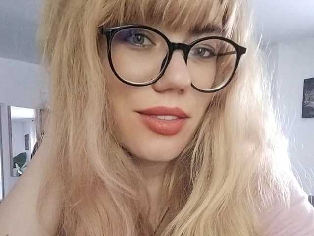 Photo of the profile Alexxxa35