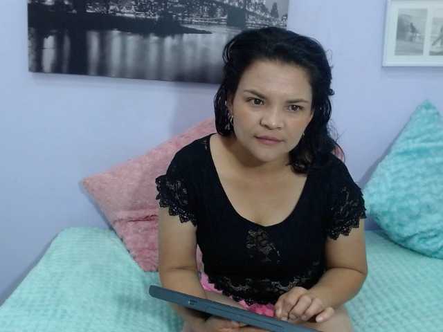 Broadcast screenshots Alicejonnes