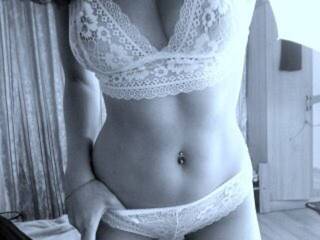 Erotic video chat AliceRedX