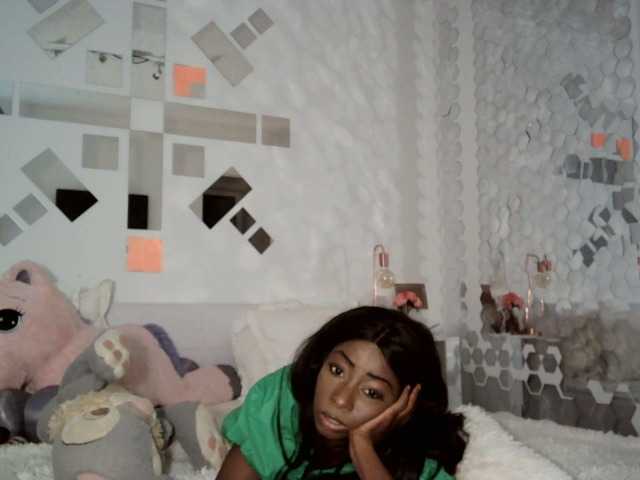 Broadcast screenshots Aliciamellet