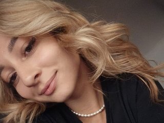 Erotic video chat BlondeAlien