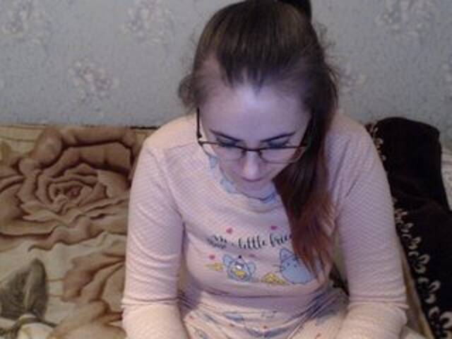 Broadcast screenshots AlinaBertie3