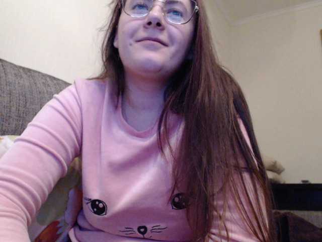 Broadcast screenshots AlinaBertie3