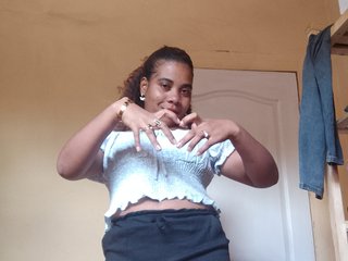 Erotic video chat AlineEdena